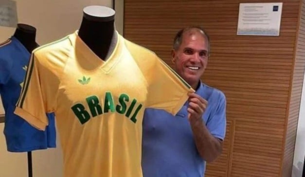 Geovani Silva com a camisa da seleção brasileira olímpica