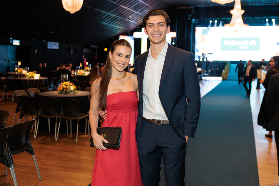 Com apresentadora da Record, festa de luxo em Vitória reúne donos de marcas tops do ES (Foto: Everton Nunes)