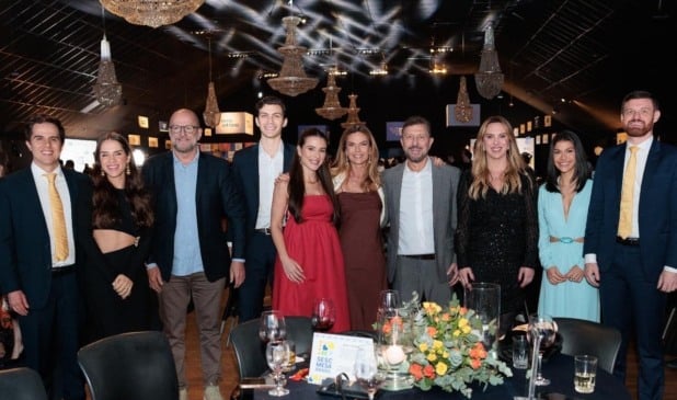 A Rede Vitória marca mais um grande tento ao realizar a noite das Marcas Ícones