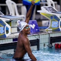 Matheus Ngome no Campeonato Brasileiro Infantil de Natação. Bauru (SP). Campeão com seis ouros