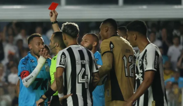 Neymar pede desculpas por expulsão, mas detona árbitro capixaba