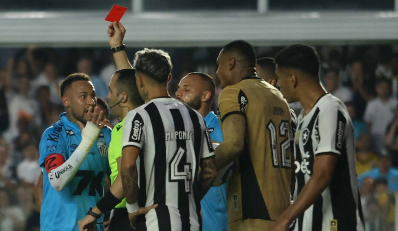 Neymar pede desculpas por expulsão, mas detona árbitro capixaba