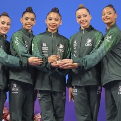 Seleção brasileira de conjunto é vice-campeã mundial juvenil. Amanda Manente