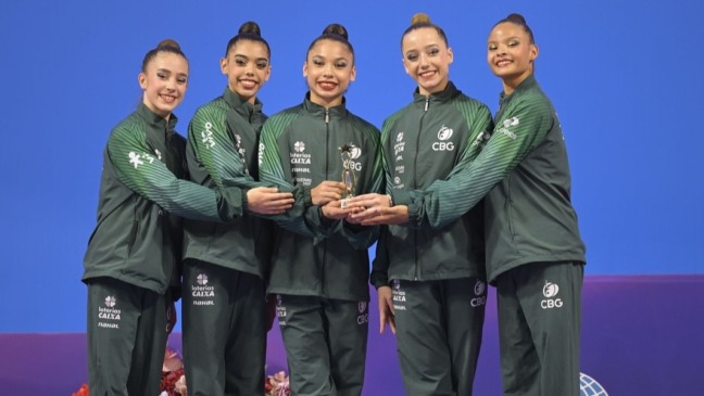 Seleção brasileira de conjunto é vice-campeã mundial juvenil. Amanda Manente