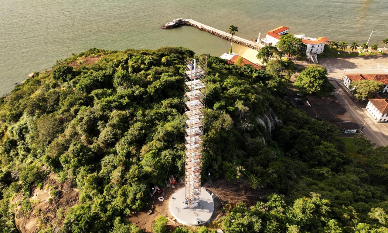 Reforma do mastro do exercito parque da Prainha