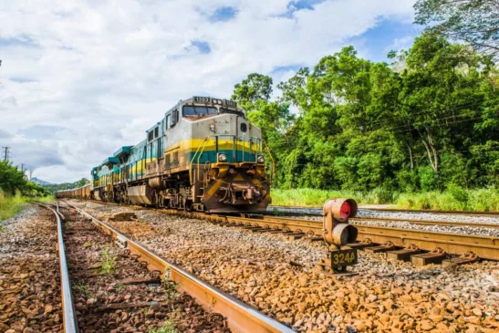 Trens da Estrada de Ferro Vitória a Minas terão tecnologia de condução semiautônoma, aponta Vale
