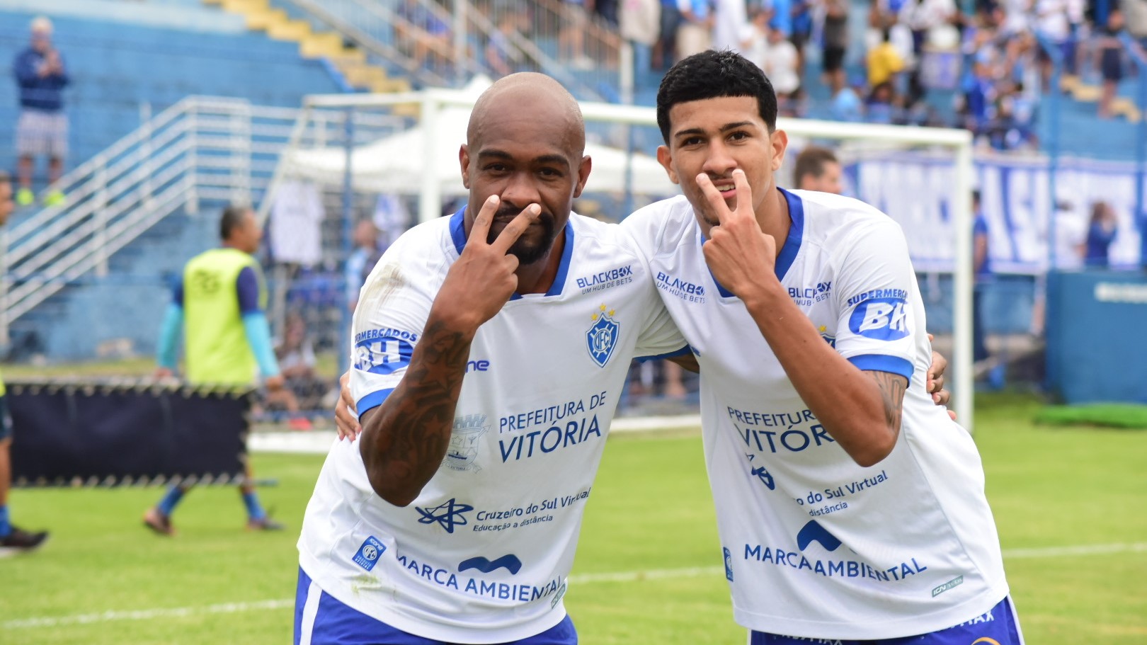 Copa ES: Vitória x Rio Branco de Venda Nova. Salvador Costa.