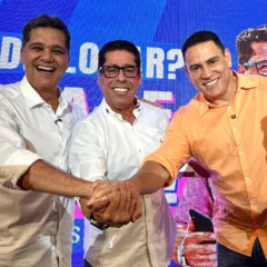 Ricardo Ferraço, Marcelo Santos e Da Vitória (foto: Ascom/Marcelo Santos)