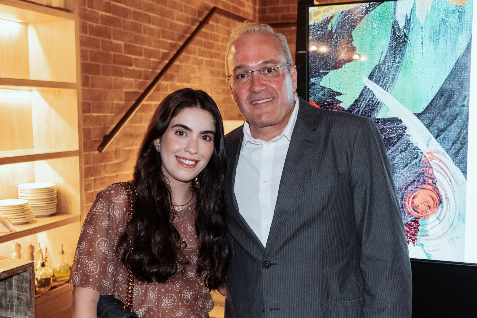 Bruna Rody, arquiteta e sócia da Inspira e Romero Valença, membro do Conselho Executivo da Invite.