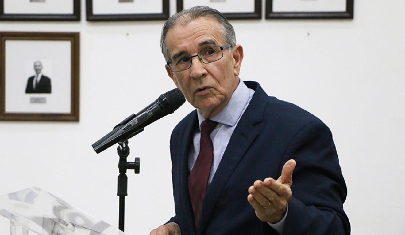 O desembargador Carlos Simões Fonseca