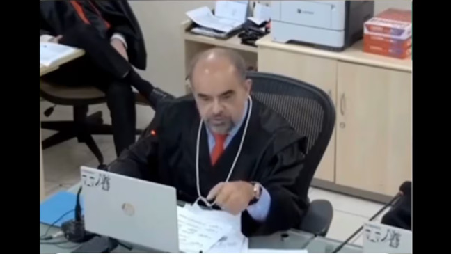 Desembargador Amilcar Roberto Bezerra Guimarães, do Tribunal de Justiça do Pará, durante sessão de julgamento Foto: Reprodução