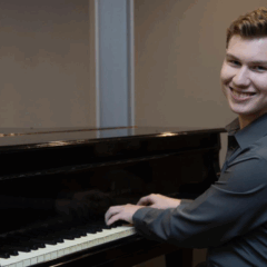 Estêvão Medeiros Gomes apresentou os 27 Estudos de Chopin (Foto: Acervo pessoal)