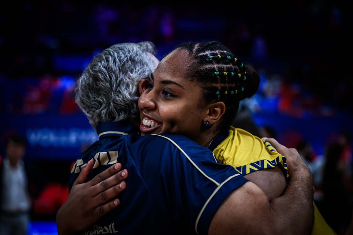 VNL: Turquia x Brasil. Vôlei Feminino