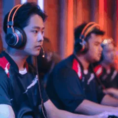 Capacitações online incluem trilhas de aprendizado para os jogos League of Legends (LoL), Valorant e Marvel Rivals. Foto: Freepik