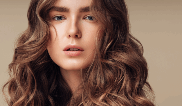 Alisar cabelo em casa sem babyliss/Reprodução