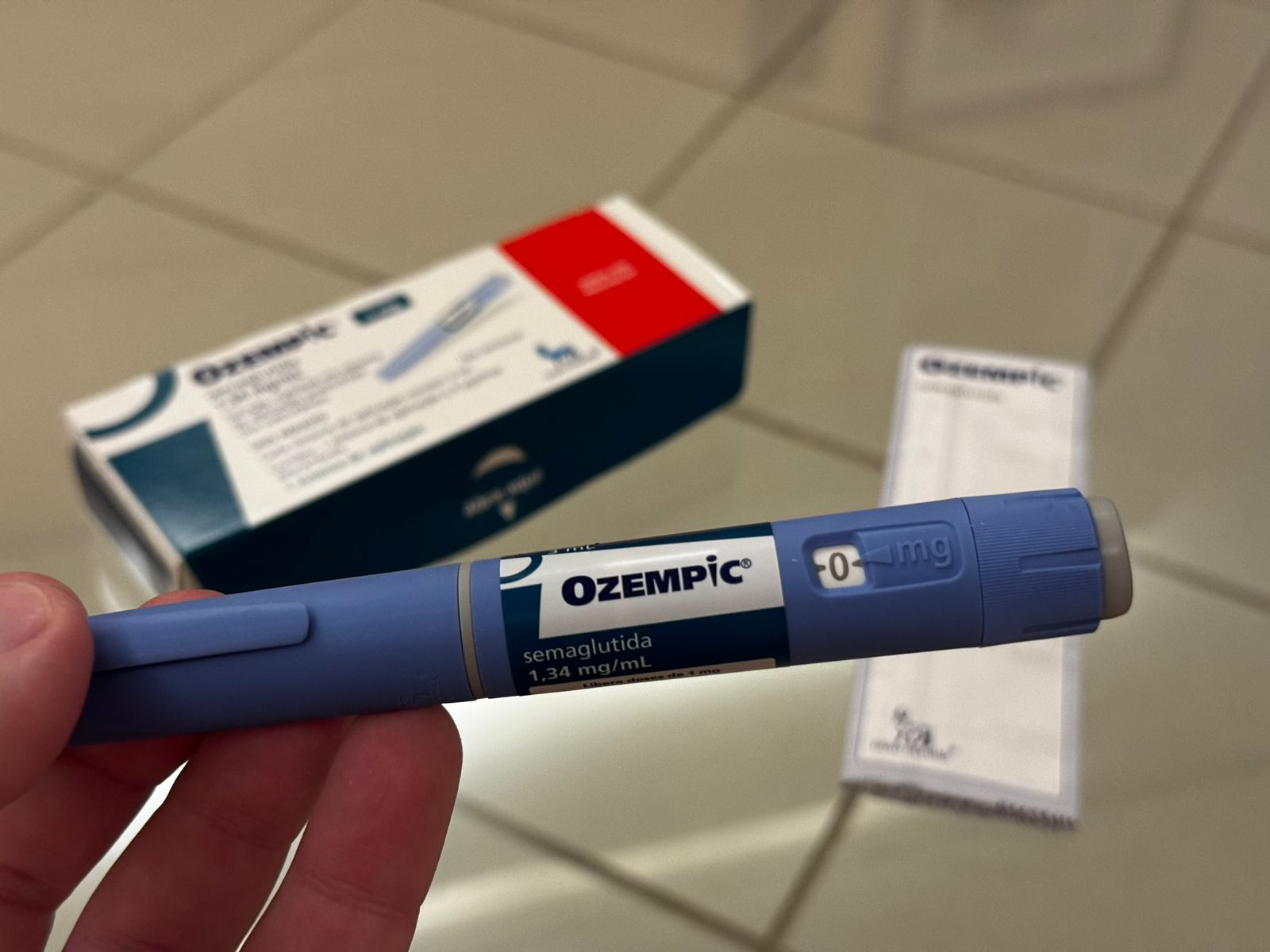 Imagem mostra a caneta emagrecedora Ozempic (semaglutida), usada para emagrecer (Foto: Pedro Permuy)
