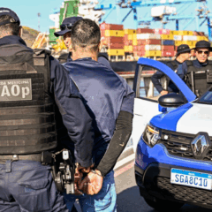 Um dos homens foi preso na Avenida Beira-Mar (Foto: Jansen Lube/PMV)