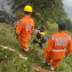 queda de helicóptero índia