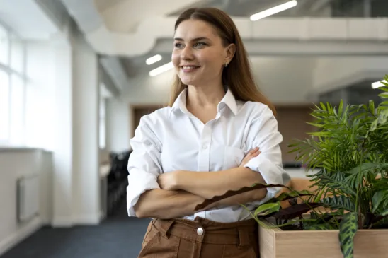 mulher no trabalho executiva carreira liderança feminina promoção