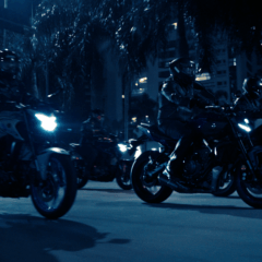 Yamaha apresenta lançamentos em campanha inspirada nos apaixonados pela noite