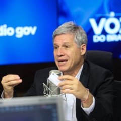 Ministro Paulo Teixeira garantiu que investimentos na safra vão garantir queda de preços. Crédito: Valter Campanato/ Agência Brasil.