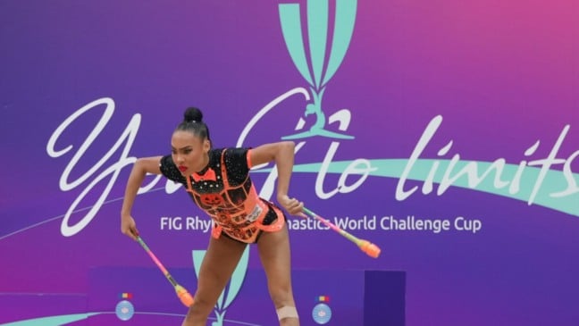 Geovanna Santos na etapa de Cluj-Napoca da Copa do Mundo de Ginástica Rítmica