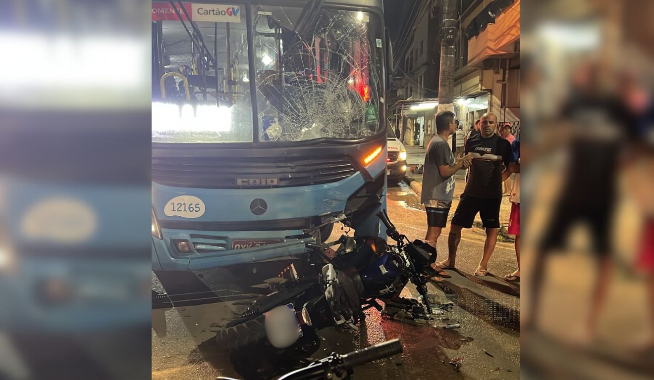 Acidente entre moto e ônibus do Transcol em Vila Velha Acidente entre moto e ônibus do Transcol em Vila Velha