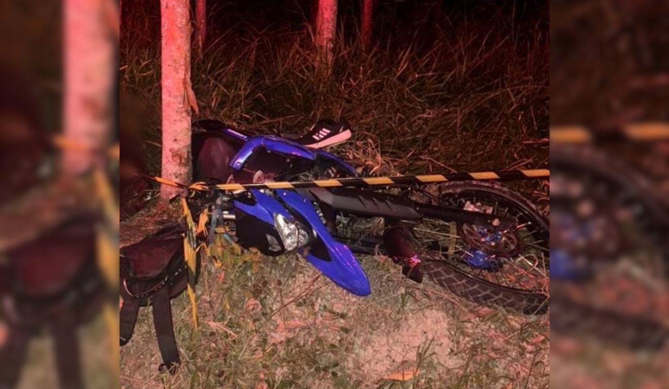 Acidente com moto na rodovia ES-190 em Dores do Rio Preto Acidente com moto na rodovia ES-190 em Dores do Rio Preto