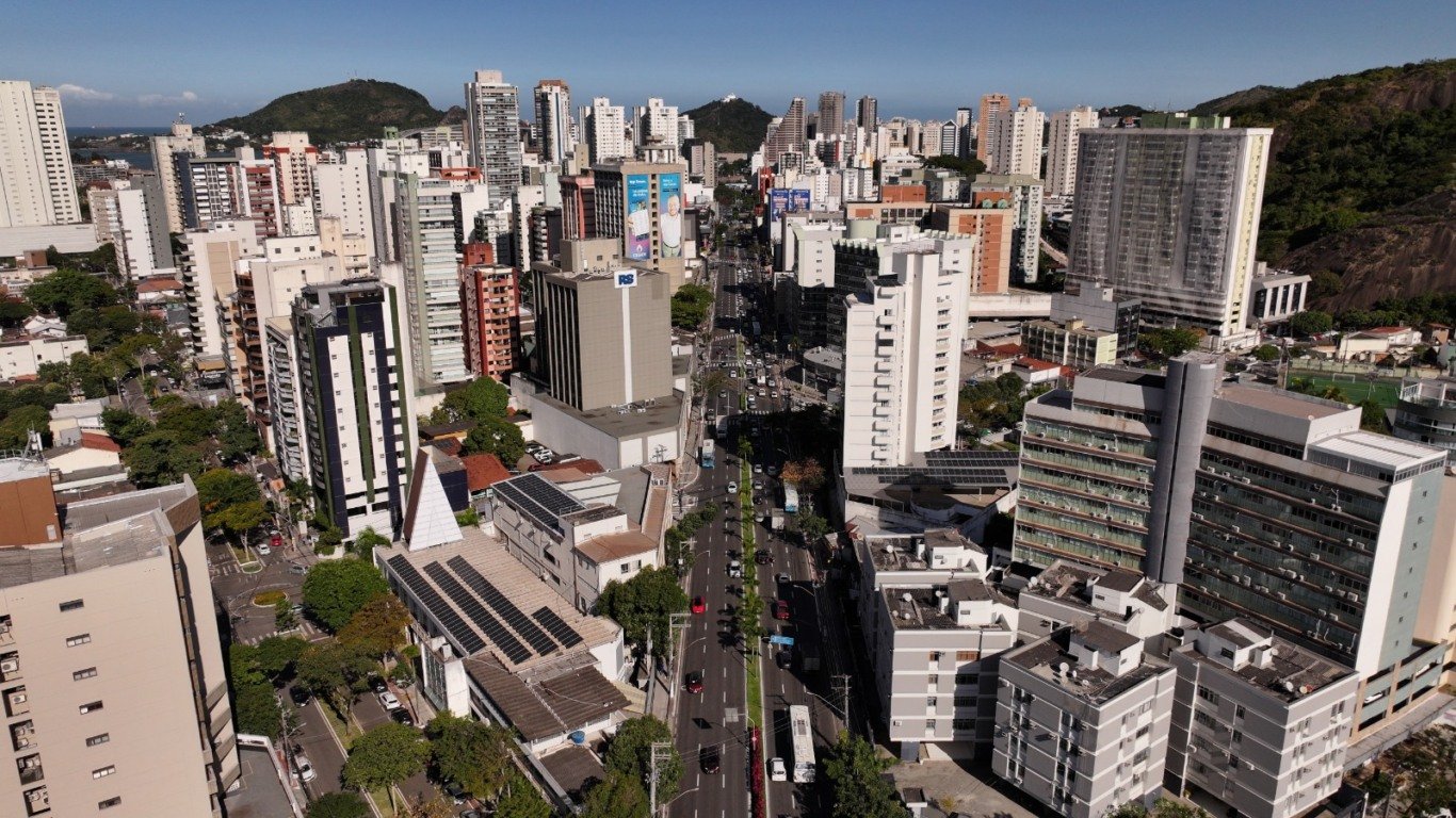 Avenida Reta da Penha
