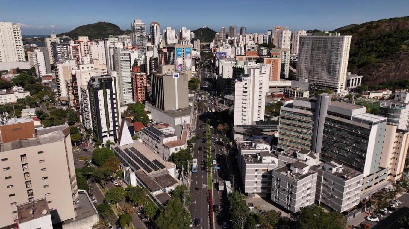 Avenida Reta da Penha