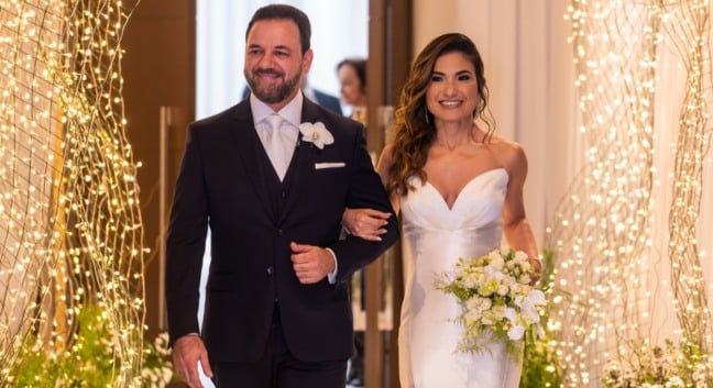 Um acontecimento que marcou o sábado em Vitória foi o casamento de Rachel Metzker e Rodrigo Judice