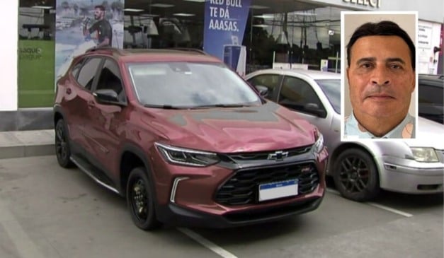 Carro onde o empresário Carlos José Pereira foi encontrado morto