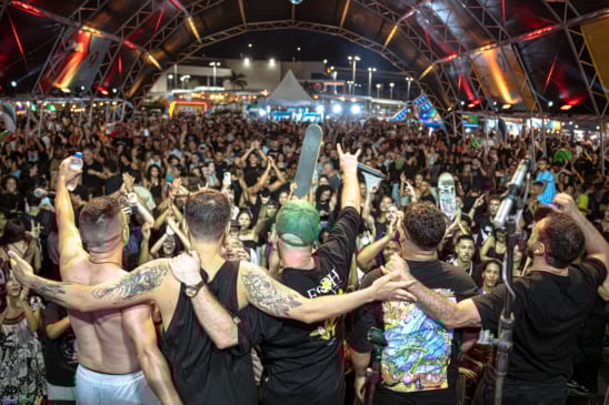 Música, cerveja e diversão: Ilha do Rock chega à 3ª edição no Shopping Vitória com entrada gratuita