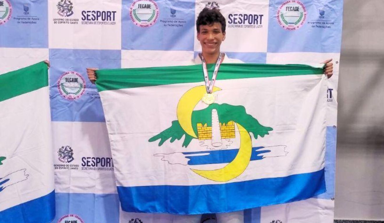 Carlos Antonio Bianchini Mendes, Estudante autista ouro karatê Jogos Escolares