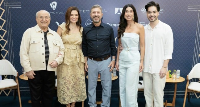 Uma avant-prémière do Folha Social com charme, tendências e elegância