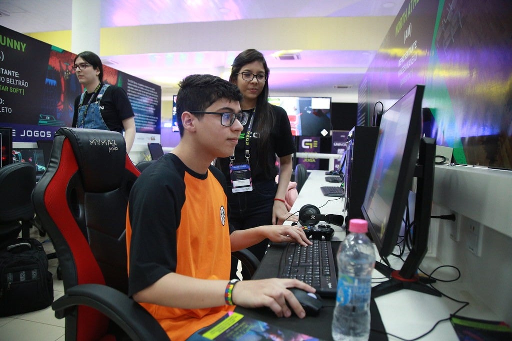 A Headscon 2025 acontece em agosto no Espírito Santo com programação voltada a games, juventude e cultura digital. Veja como o estado se transforma em polo gamer.