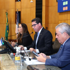 Janete, Marcelo e Bahiense: LDO aprovada (foto: Lucas Costa/Ales)