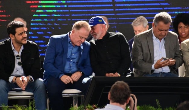 Lula no ES com governador Renato Casagrande