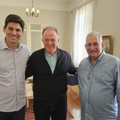 Mazinho, Casagrande e Enivaldo em encontro no Palácio Anchieta: 2026 na pauta