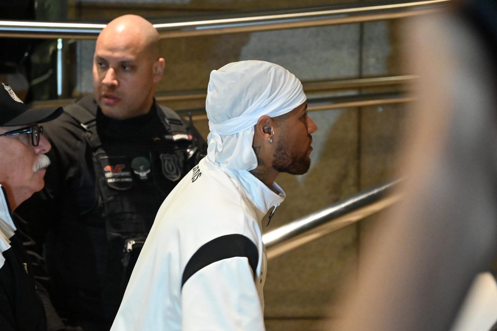Neymar no ES: chegada no hotel em Vitória