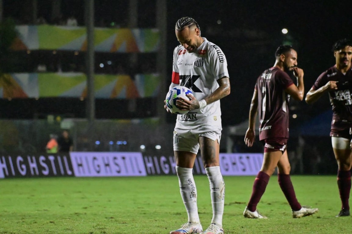 Desportiva x Santos. Kleber Andrade.