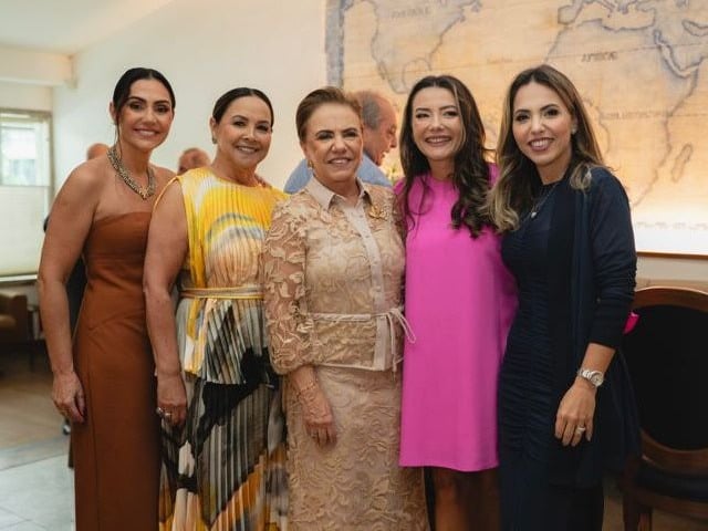 Daniele Moyses, a avó Bárbara Castello , a avó Roset Moyses , as tias Bruna Moyses e Carol Aon