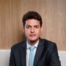 Dr. Vitor Dornela de Oliveira