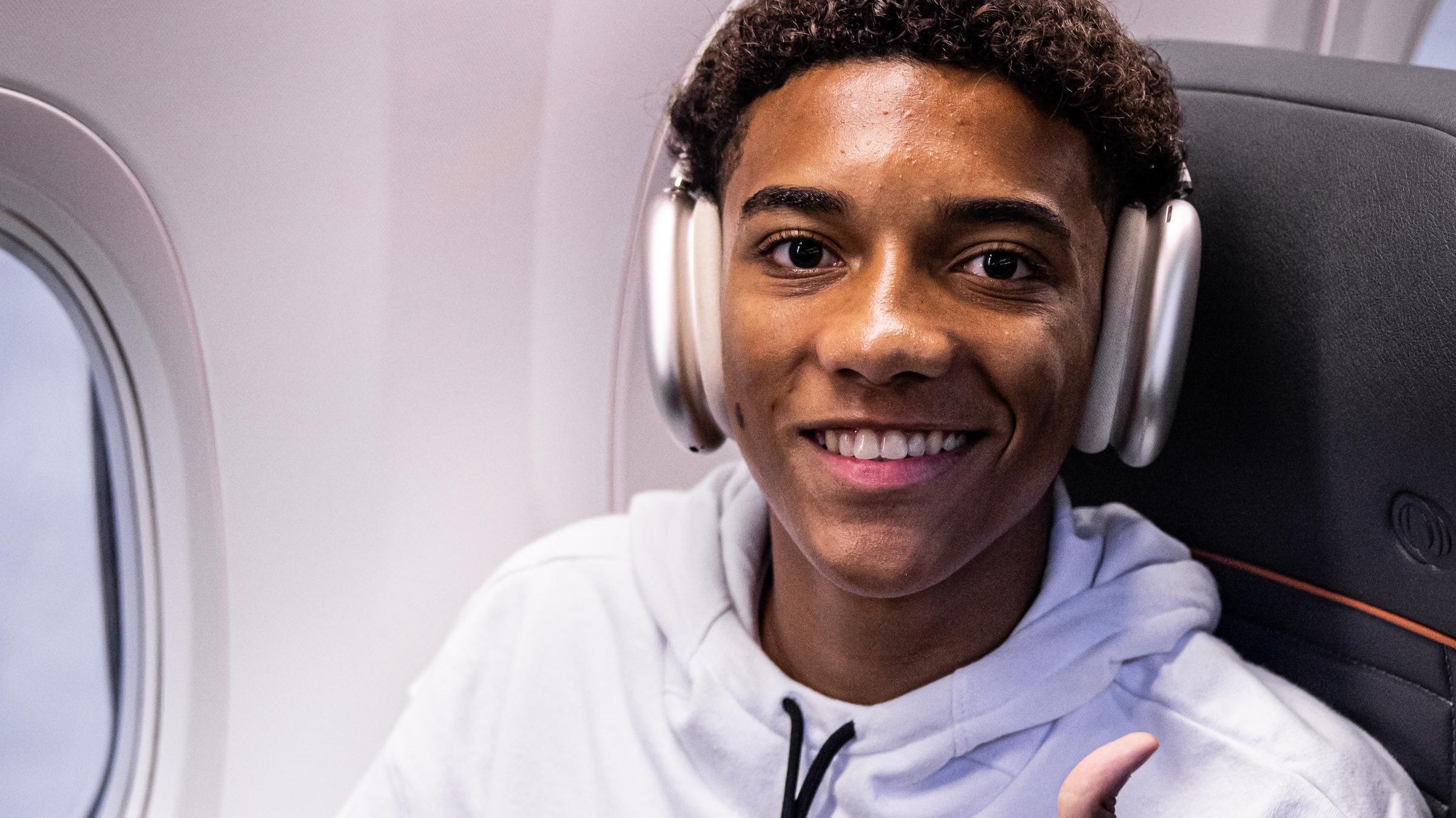 Robinho Jr.,, filho de Robinho.