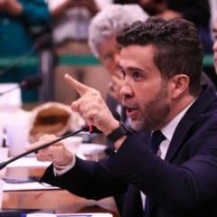 andré janones foi suspenso