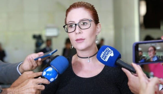 Carla Zambelli, deputada presa na Itália