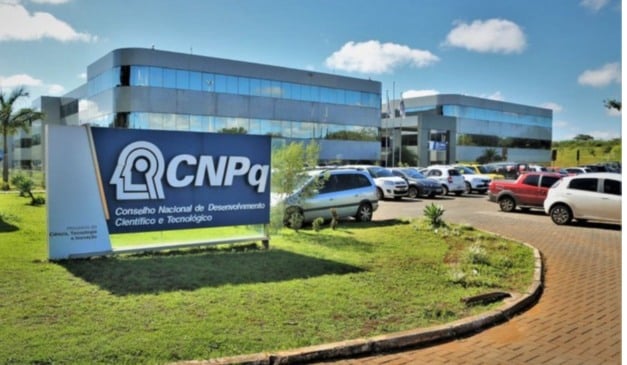 CNPq paga bolsa de doutorado no exterior
