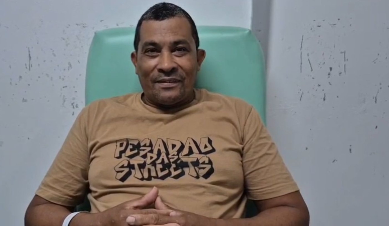 Operador de empilhadeira Adilson Leno Alves