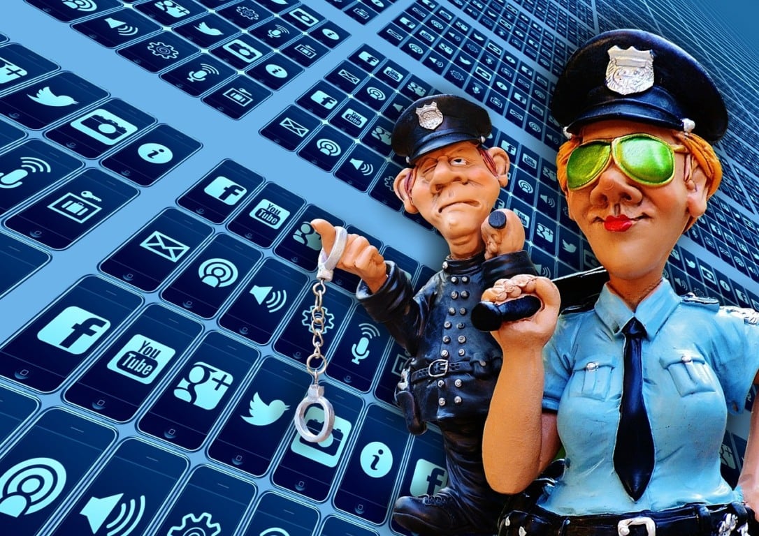 Quando o remédio é pior do que a doença: STF responsabiliza redes sociais por postagens de usuários