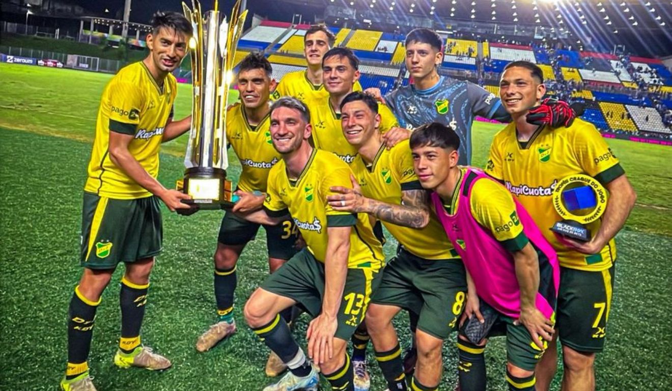 Vitória Cup: Cruzeiro x Defensa y Justicia. Kleber Andrade